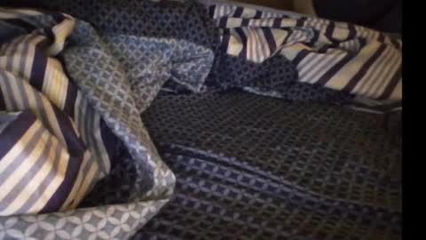 Snapshot of pityboycock chatting on 12/14/25, 11:37 whom like be watching.i online show from 12/14/25, 11:37