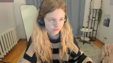 Olga online show from 10/19/25, 05:08