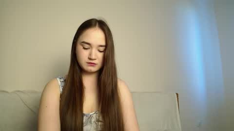 Snapshot of pixie____ chatting on 05/09/26, 01:38 Lily online show from 05/09/26, 01:38