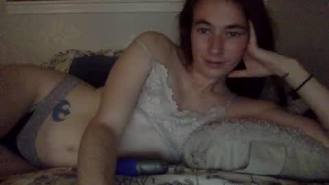 pixie_bella online show from 10/28/25, 03:04