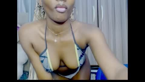 Ella online show from 07/25/26, 07:39