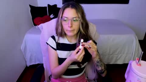 Snapshot of pixiedaemon chatting on 06/07/26, 01:21 pixie online show from 06/07/26, 01:21