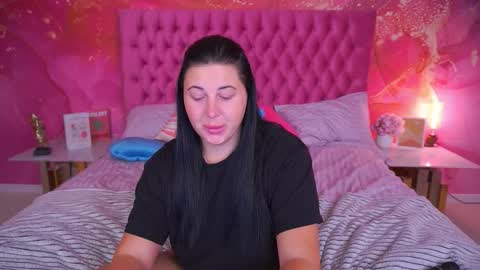 Snapshot of pixiehott chatting on 09/30/25, 12:15 pixiehott online show from 09/30/25, 12:15