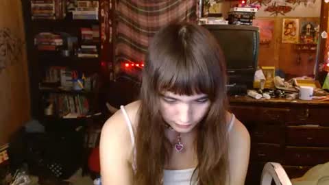 Izzy online show from 09/17/25, 04:41