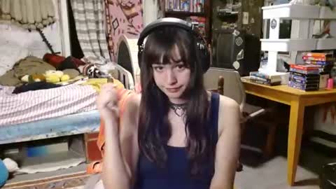 Izzy online show from 06/03/26, 02:25