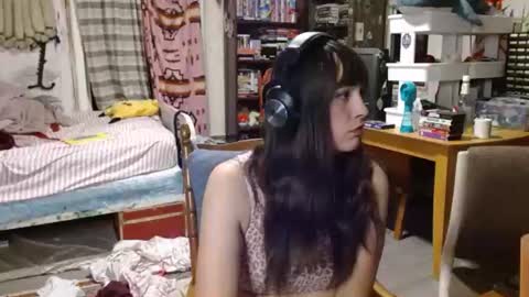 Izzy online show from 06/16/26, 03:42