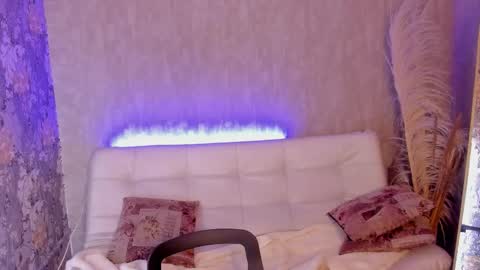 cris online show from 11/24/25, 03:28