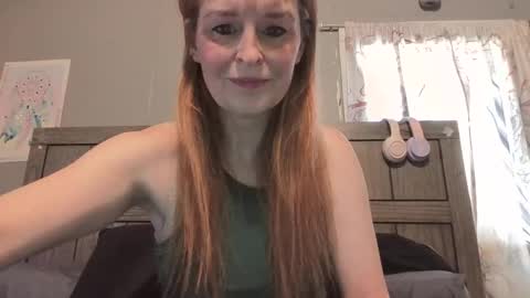 Snapshot of pizzedwife chatting on 03/31/26, 02:50 pizzedwife online show from 03/31/26, 02:50