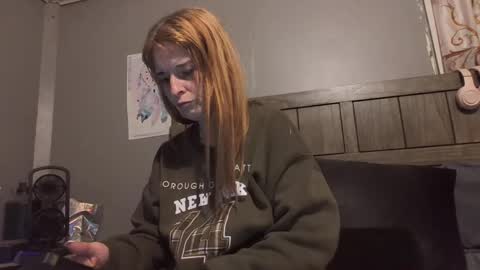 Snapshot of pizzedwife chatting on 05/06/26, 03:13 pizzedwife online show from 05/06/26, 03:13
