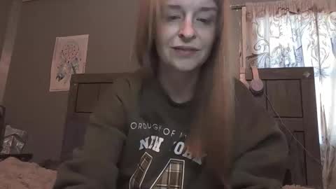 Snapshot of pizzedwife chatting on 05/07/26, 12:43 pizzedwife online show from 05/07/26, 12:43