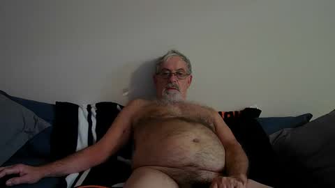 pjdaddjo775 online show from 09/17/25, 07:21