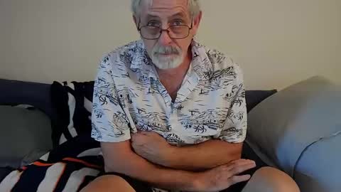 pjdaddjo775 online show from 09/19/25, 04:18