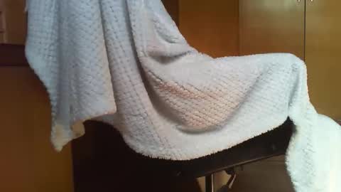 Snapshot of pl4yer21 chatting on 05/11/26, 02:45 pl4yer21 online show from 05/11/26, 02:45