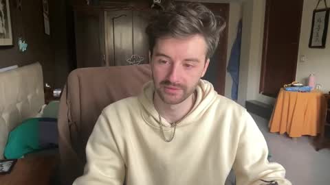 Snapshot of placebo14 chatting on 12/18/24, 02:28 placebo14 online show from 12/18/24, 02:28