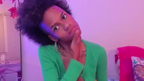 Venus  Vee  Cutie online show from 10/22/25, 12:05