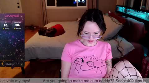 Plantbabeee online show from 12/28/24, 05:02