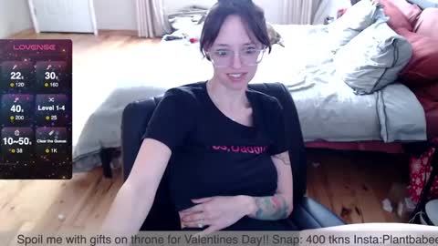Plantbabeee online show from 02/06/25, 05:40