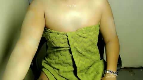 Snapshot of play_wiith_me chatting on 09/20/25, 02:45 play_wiith_me online show from 09/20/25, 02:45