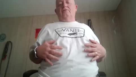 Snapshot of playboychas chatting on 04/23/26, 11:40 chaz online show from 04/23/26, 11:40