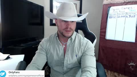 Snapshot of player2pawns chatting on 12/22/24, 05:53 Player online show from 12/22/24, 05:53