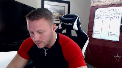 Snapshot of player2pawns chatting on 01/01/25, 02:19 Player online show from 01/01/25, 02:19