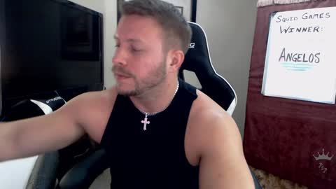 Snapshot of player2pawns chatting on 01/10/25, 05:26 Player online show from 01/10/25, 05:26