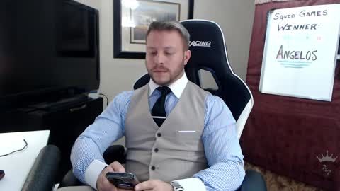 Snapshot of player2pawns chatting on 01/11/25, 04:48 Player online show from 01/11/25, 04:48