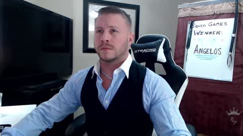 Snapshot of player2pawns chatting on 01/23/25, 03:48 Player online show from 01/23/25, 03:48