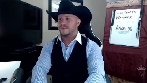 Snapshot of player2pawns chatting on 01/24/25, 04:05 Player online show from 01/24/25, 04:05