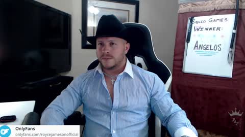 Snapshot of player2pawns chatting on 01/24/25, 07:08 Player online show from 01/24/25, 07:08