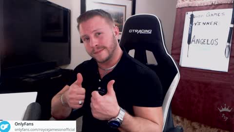 Snapshot of player2pawns chatting on 01/28/25, 08:36 Player online show from 01/28/25, 08:36