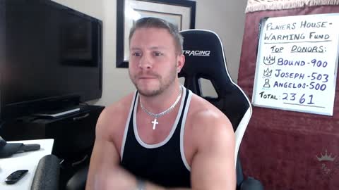 Snapshot of player2pawns chatting on 02/07/25, 06:14 Player online show from 02/07/25, 06:14