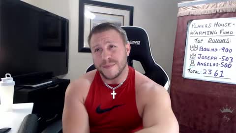 Snapshot of player2pawns chatting on 02/11/25, 07:23 Player online show from 02/11/25, 07:23