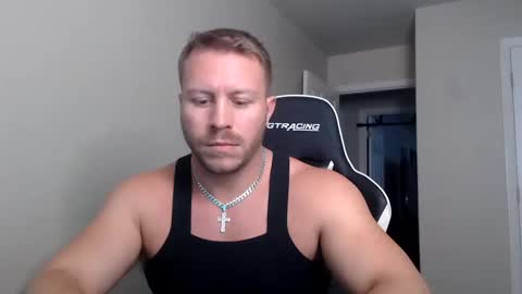 Snapshot of player2pawns chatting on 10/12/25, 10:53 Player online show from 10/12/25, 10:53