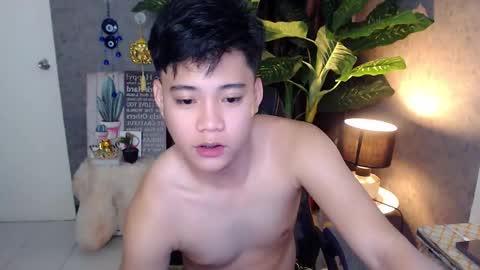 Snapshot of playful_kenzo chatting on 01/07/25, 04:16 Kenzo online show from 01/07/25, 04:16