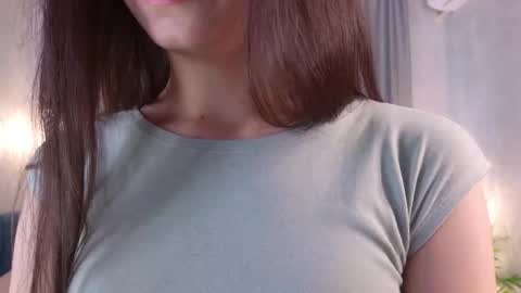 Lia online show from 09/10/25, 02:17