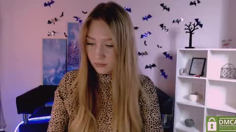 Sophie online show from 12/24/24, 03:16