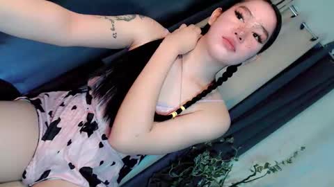Snapshot of playfulcock69_kate chatting on 05/19/26, 01:56 kate online show from 05/19/26, 01:56