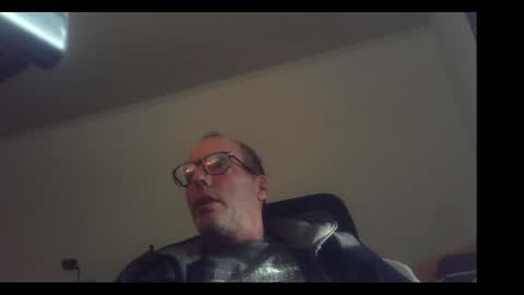 Snapshot of playfuljoy chatting on 04/01/26, 11:44 StudMan online show from 04/01/26, 11:44