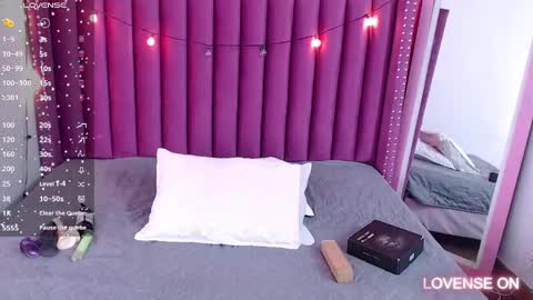 Snapshot of playfuljust_18 chatting on 01/09/25, 12:41 SAMARA online show from 01/09/25, 12:41