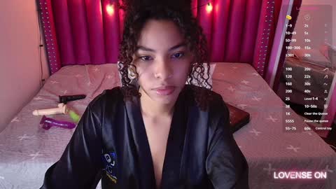 Snapshot of playfuljust_18 chatting on 01/30/25, 12:59 SAMARA online show from 01/30/25, 12:59
