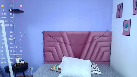 Snapshot of playfuljust_18 chatting on 03/02/25, 12:43 SAMARA online show from 03/02/25, 12:43