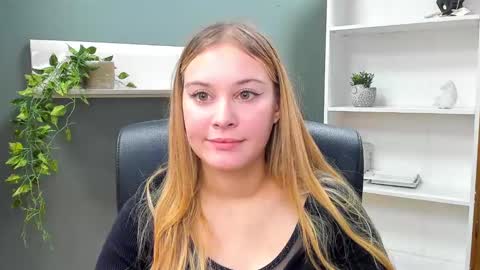 Valeria online show from 01/11/25, 11:23