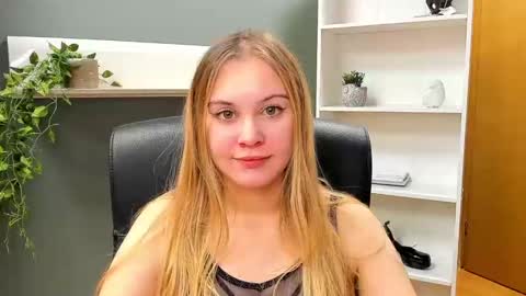 Valeria online show from 01/12/25, 06:05