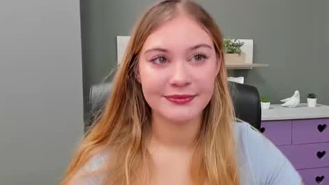Valeria online show from 02/15/25, 07:49