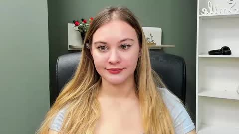 Valeria online show from 03/08/25, 10:54