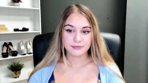 Valeria online show from 07/25/26, 06:33