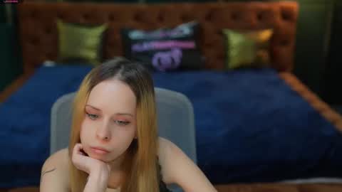 Lana online show from 11/24/25, 11:10