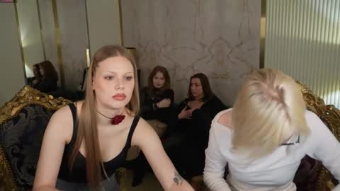 Lana online show from 11/25/25, 03:34