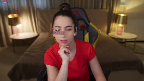 Lana online show from 06/10/26, 06:45